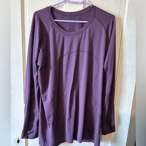 Run swiftly long sleeve